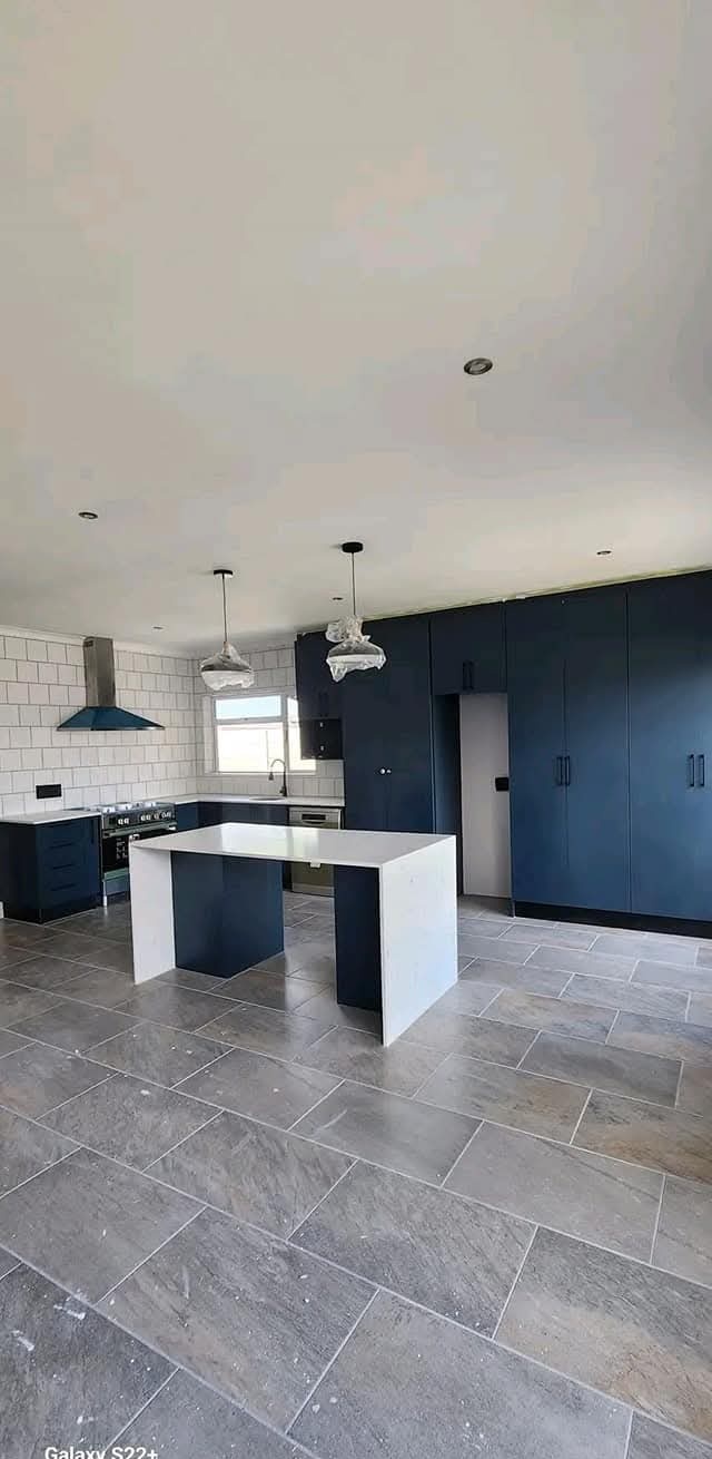 Precision Tiling and Painting